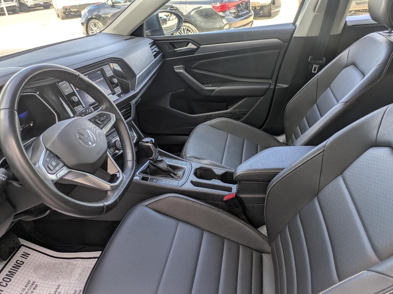 Volkswagen Jetta SE 2024