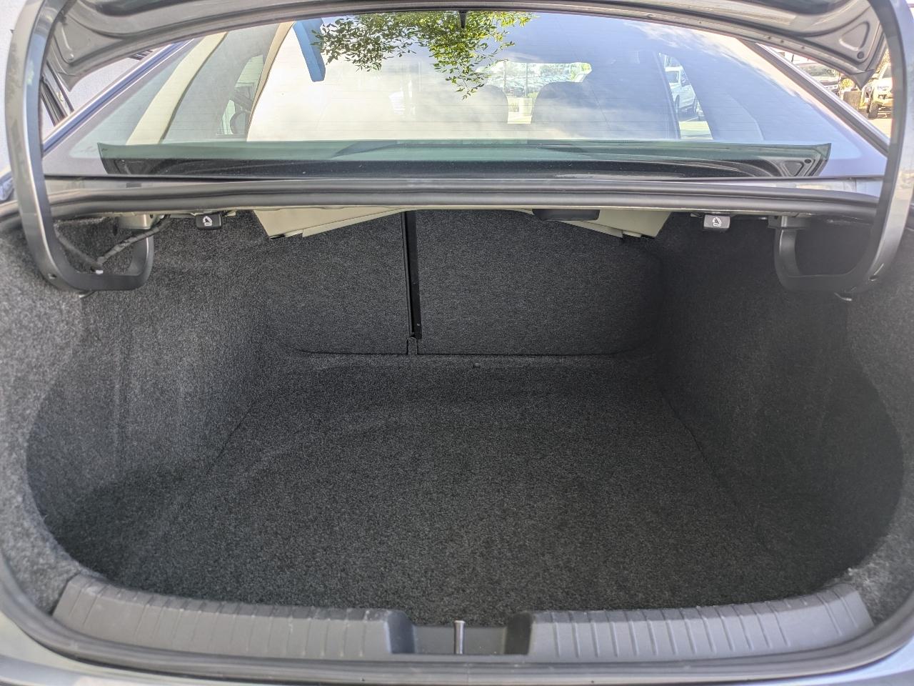 Volkswagen Jetta SE 2024