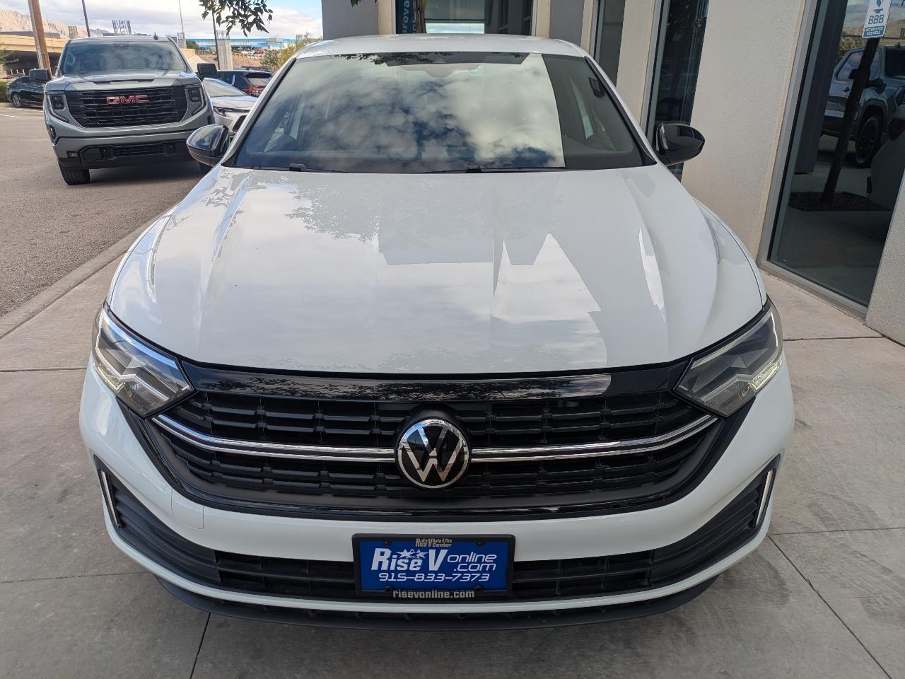 Volkswagen Jetta Sport 2023