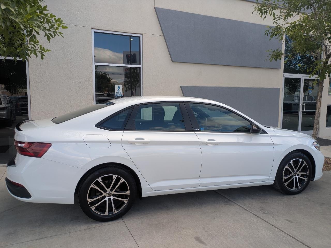 Volkswagen Jetta Sport 2023