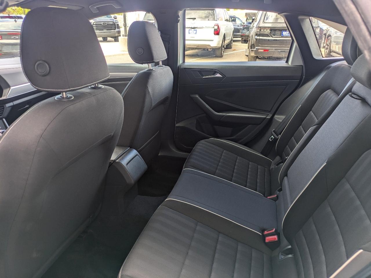 Volkswagen Jetta Sport 2023