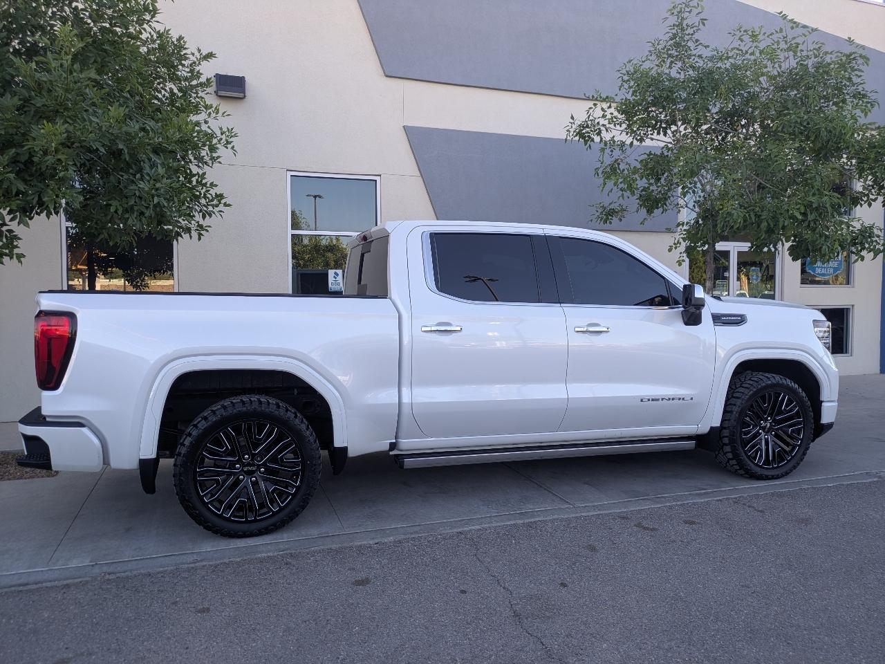 GMC Sierra 1500 Denali Ultimate Crew Cab 4WD 2022