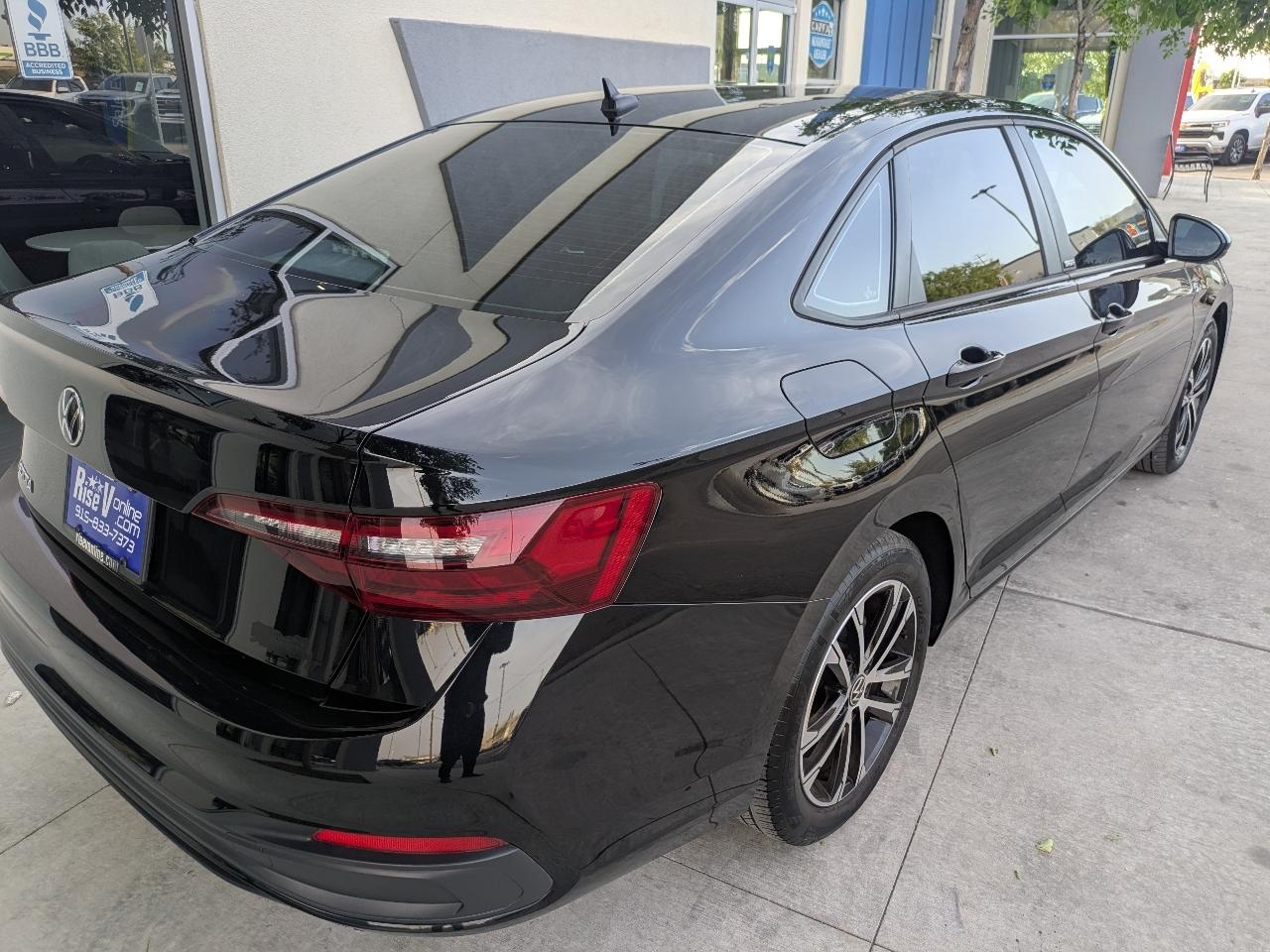 Volkswagen Jetta Sport 2024