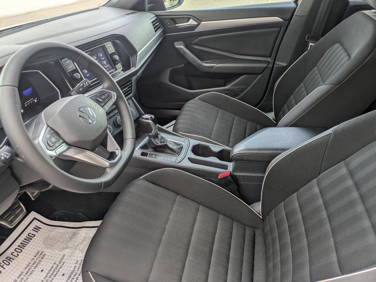 Volkswagen Jetta Sport 2024