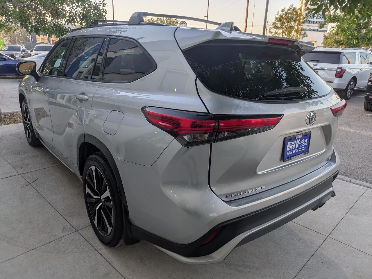 Toyota Highlander XSE FWD V6 2021