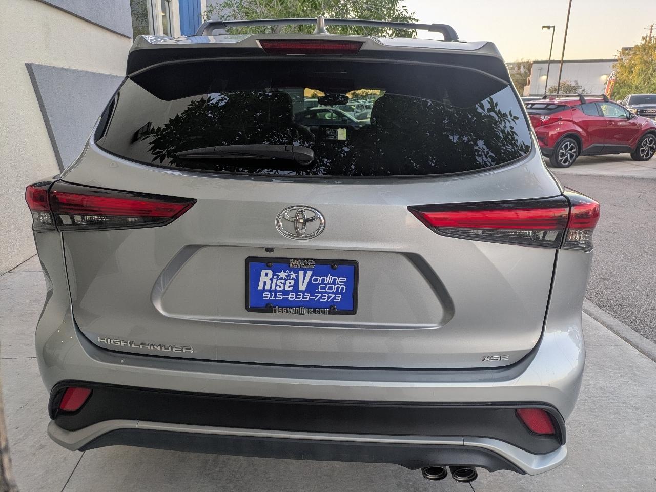 Toyota Highlander XSE FWD V6 2021