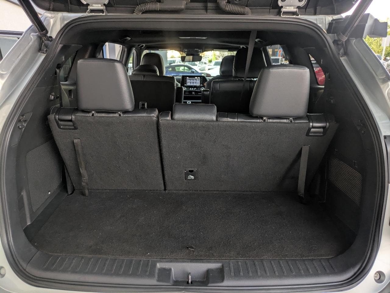 Toyota Highlander XSE FWD V6 2021