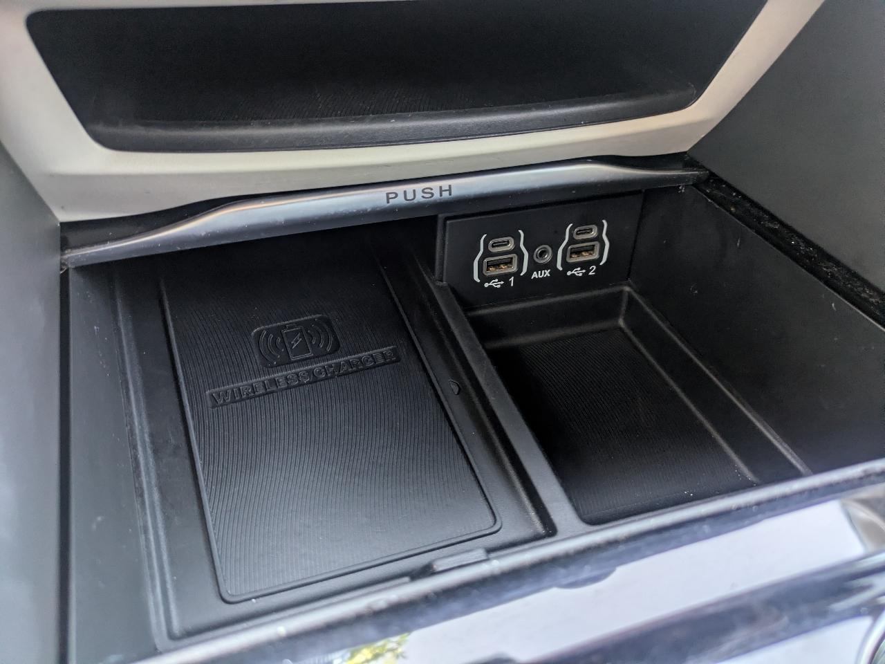 Chrysler Pacifica Limited 2022
