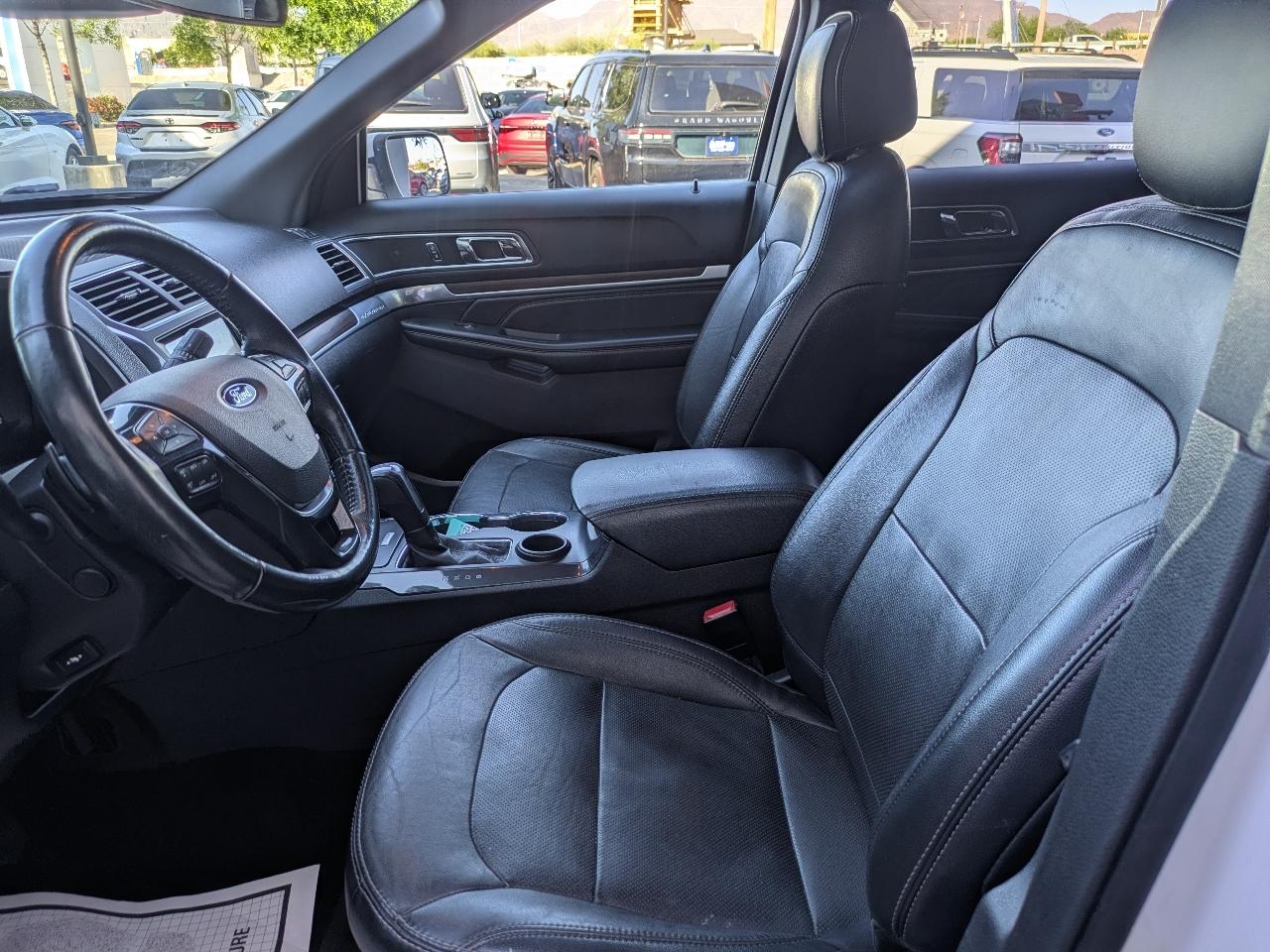 Ford Explorer Limited FWD 2017