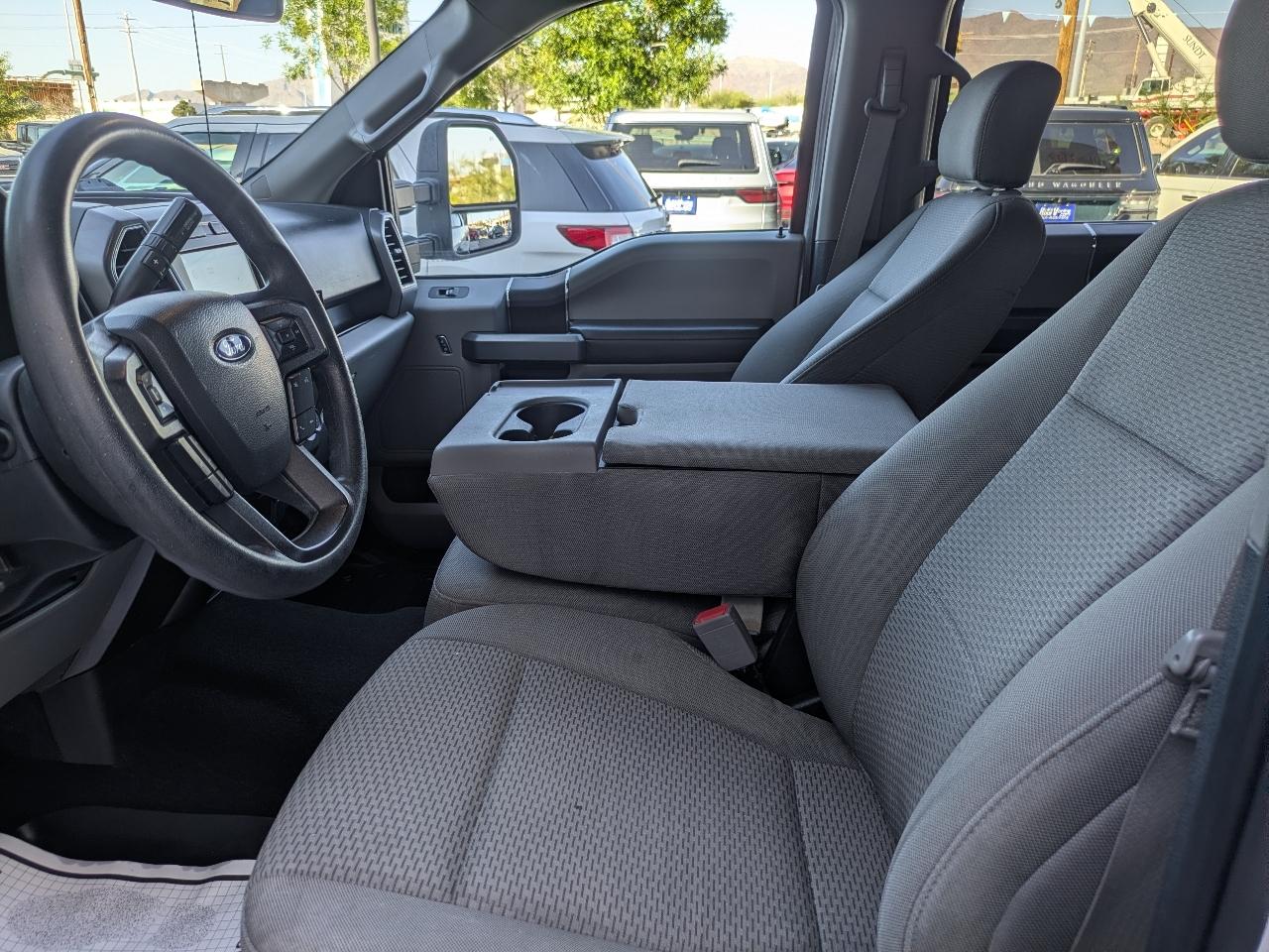 Ford F-150 4WD Reg Cab 126" XLT 2019