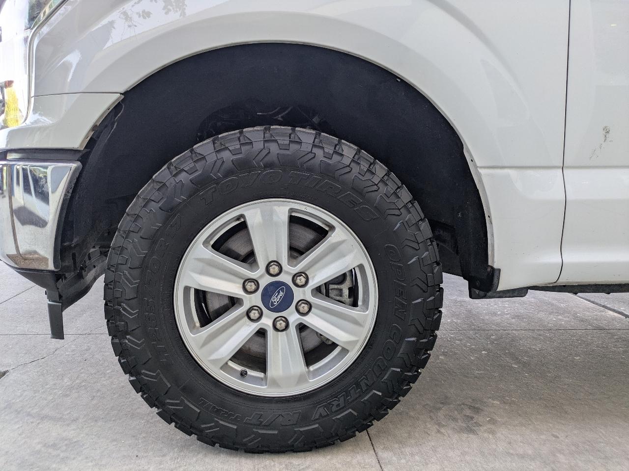 Ford F-150 4WD Reg Cab 126" XLT 2019