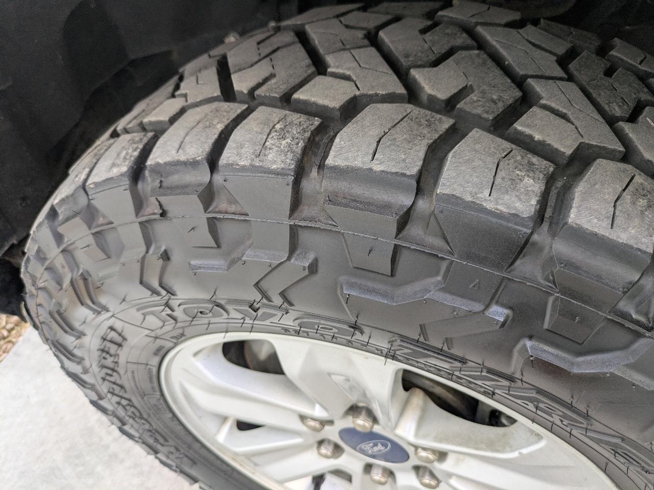 Ford F-150 4WD Reg Cab 126" XLT 2019