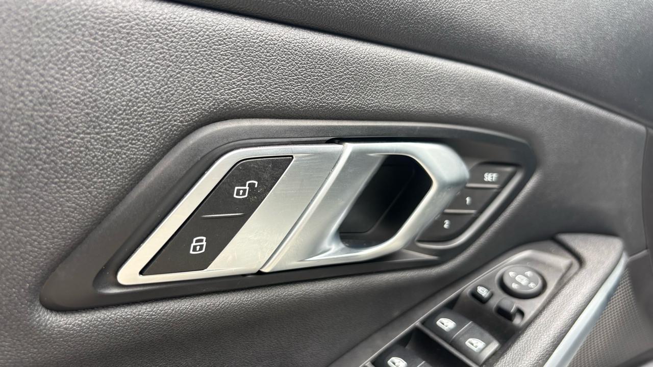 BMW 3-Series 330i 2020