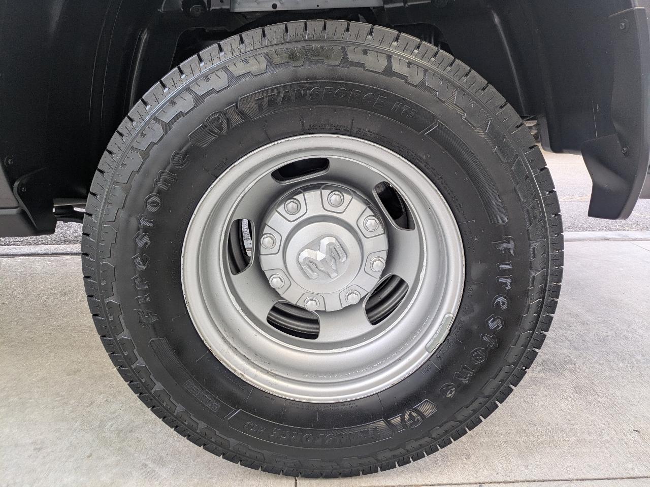 RAM 3500 Tradesman Crew Cab 4WD DRW 2024