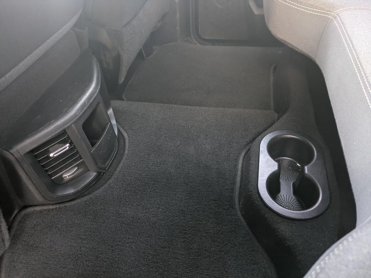 RAM 3500 Tradesman Crew Cab 4WD DRW 2024