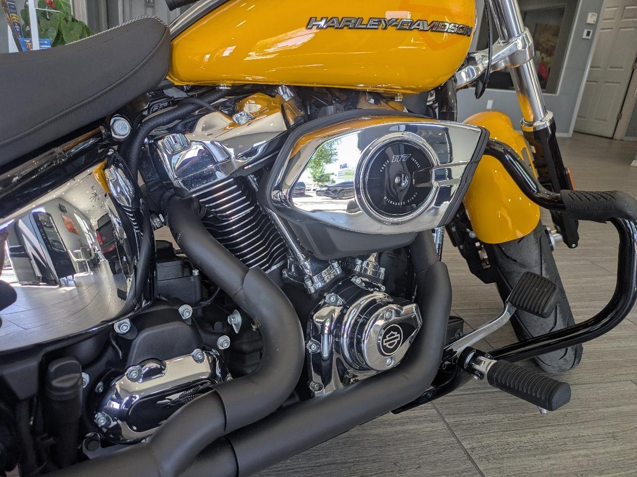 Harley-Davidson Breakout  2025
