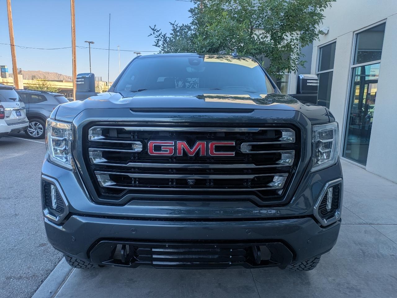 GMC Sierra 1500 AT4 Crew Cab Short Box 4WD 2020