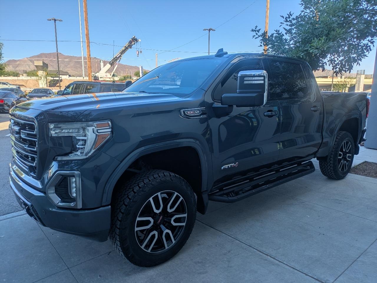 GMC Sierra 1500 AT4 Crew Cab Short Box 4WD 2020