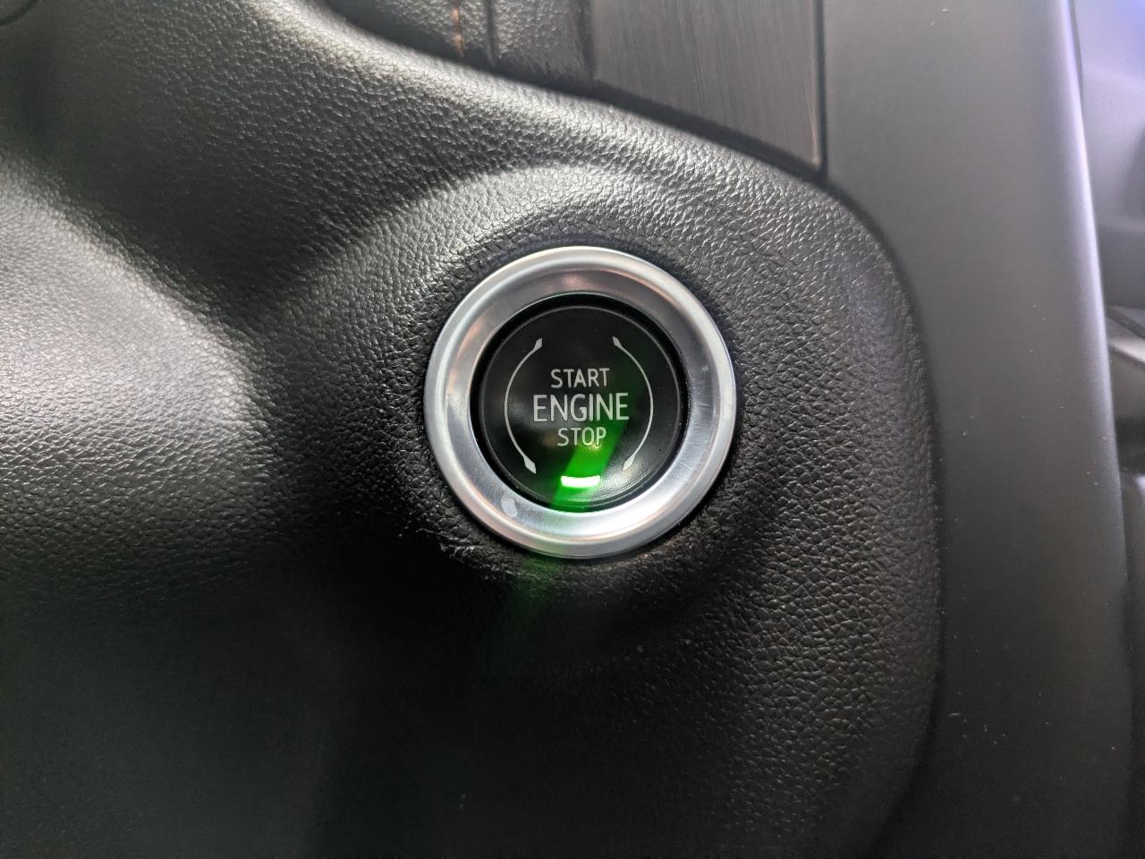 GMC Sierra 1500 AT4 Crew Cab Short Box 4WD 2020