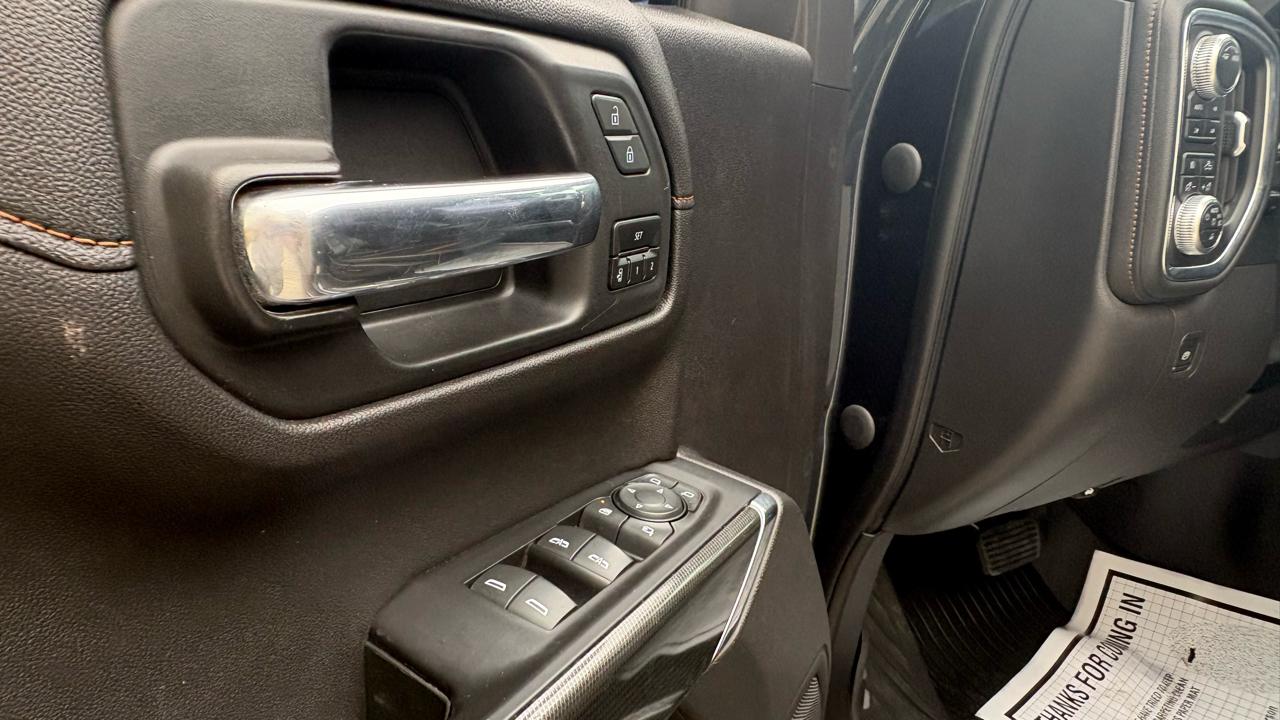 GMC Sierra 1500 AT4 Crew Cab Short Box 4WD 2020