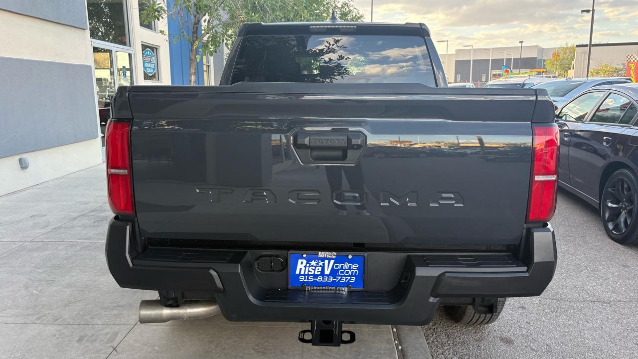 Toyota Tacoma SR Double Cab 2WD 2026