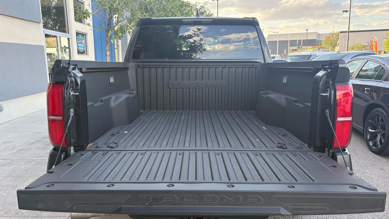 Toyota Tacoma SR Double Cab 2WD 2026