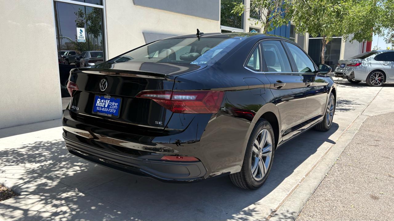 Volkswagen Jetta SE 2024