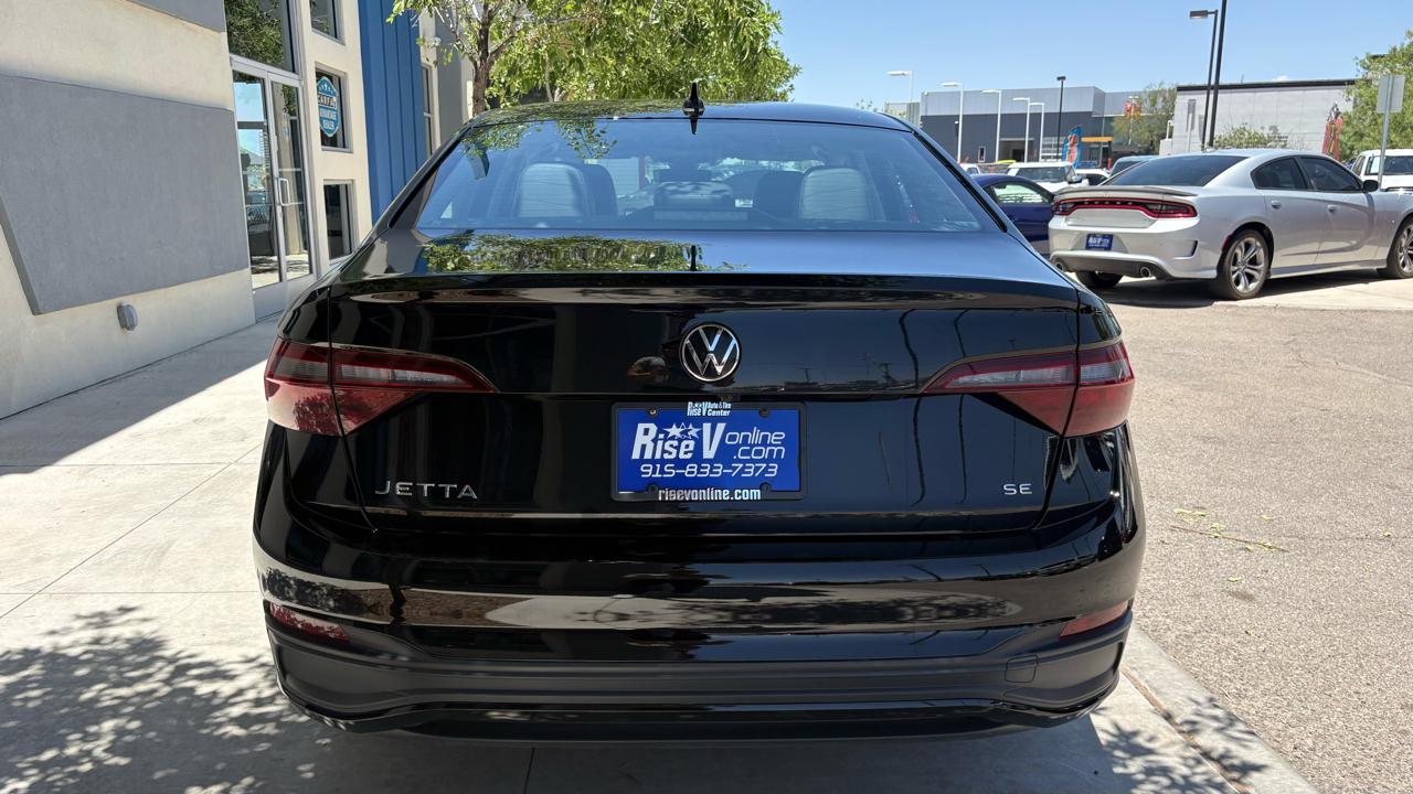 Volkswagen Jetta SE 2024
