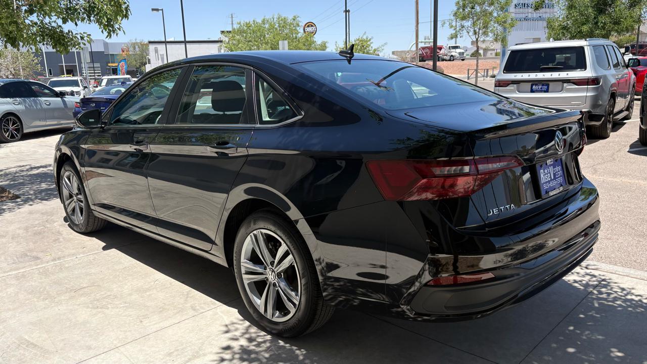 Volkswagen Jetta SE 2024