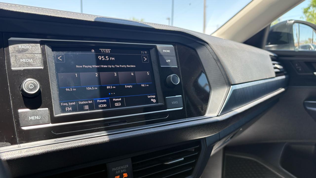 Volkswagen Jetta SE 2024