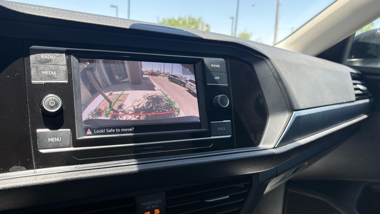 Volkswagen Jetta SE 2024