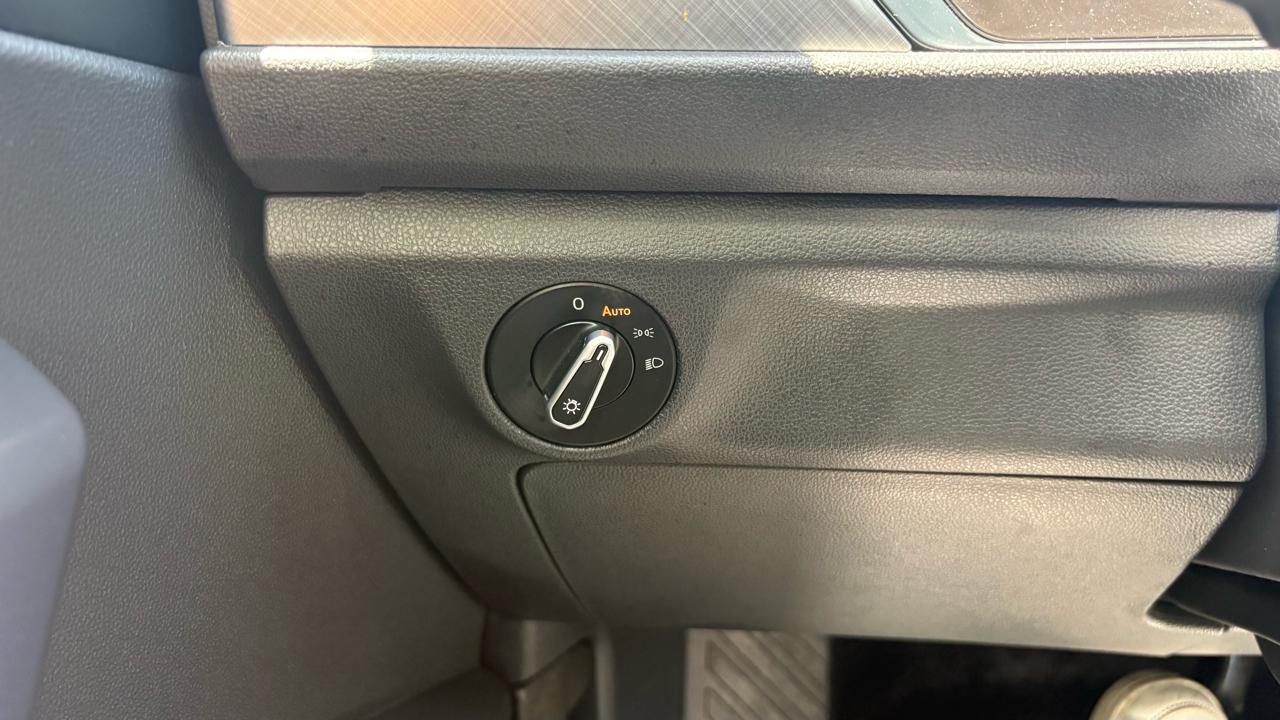 Volkswagen Jetta SE 2024