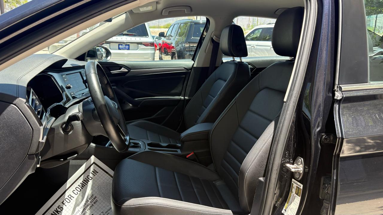 Volkswagen Jetta SE 2024