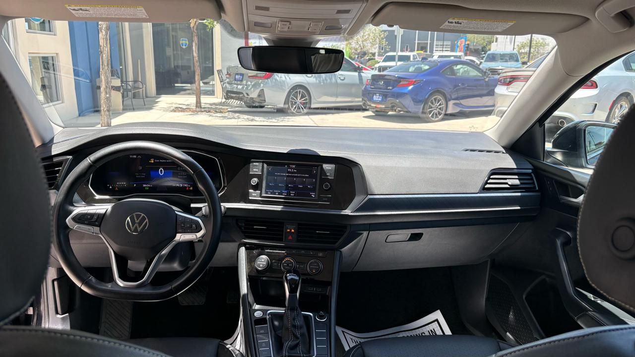 Volkswagen Jetta SE 2024