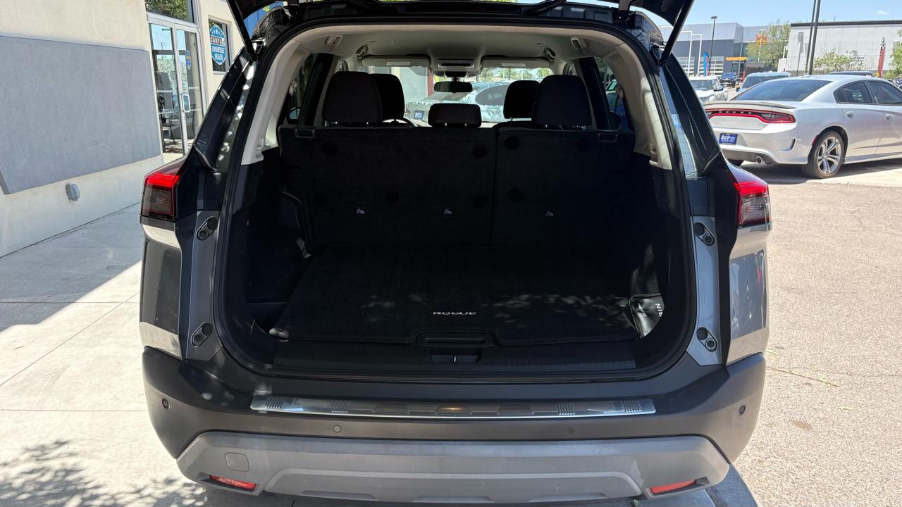 Nissan Rogue SV 2022