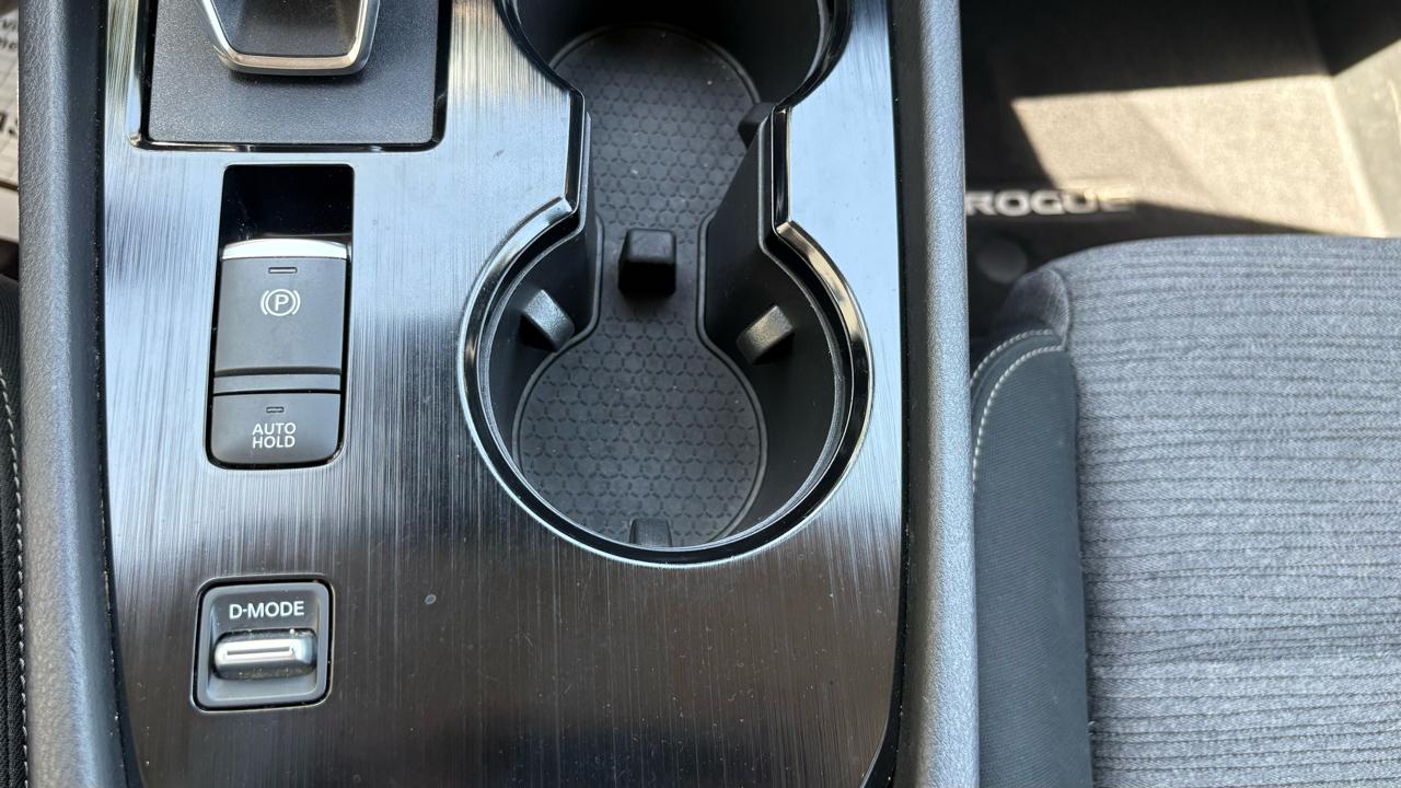 Nissan Rogue SV 2022