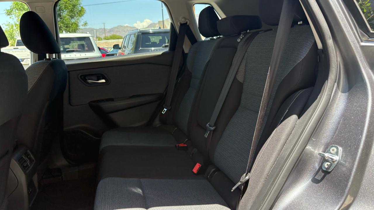 Nissan Rogue SV 2022