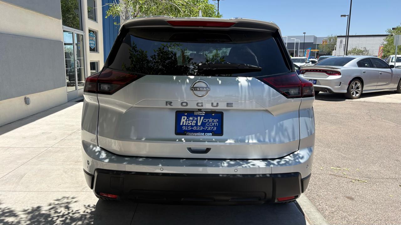 Nissan Rogue SV 2025