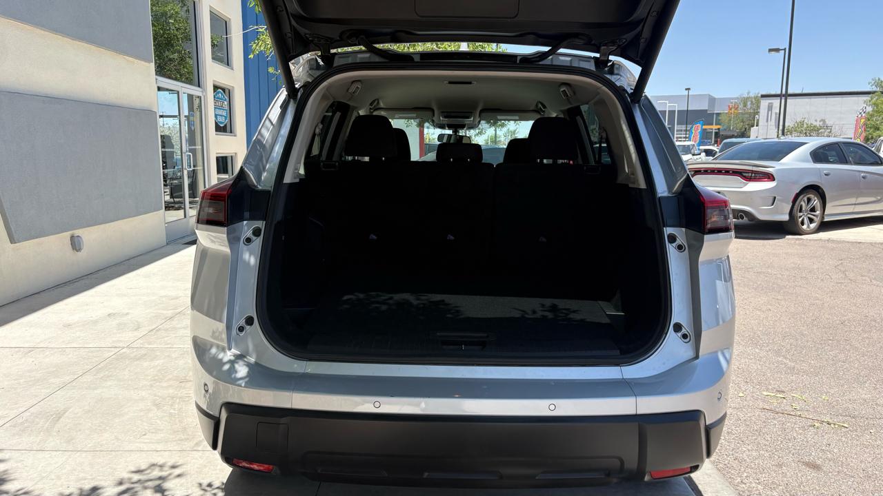Nissan Rogue SV 2025