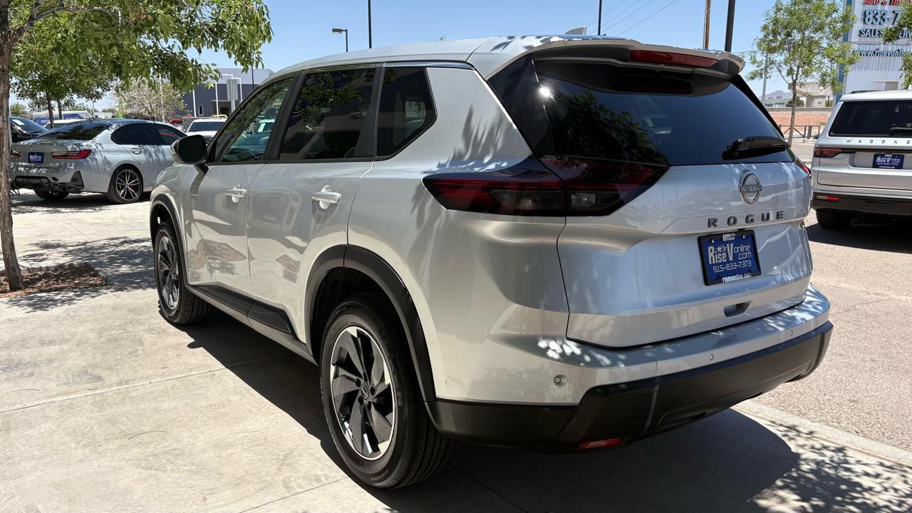 Nissan Rogue SV 2025