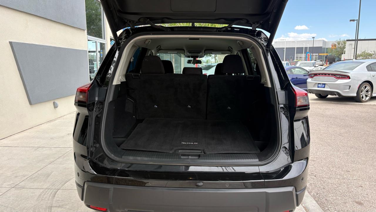 Nissan Rogue SV 2025