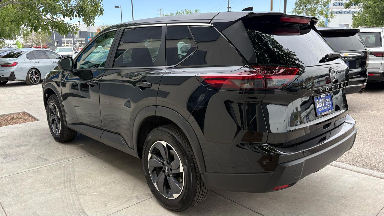 Nissan Rogue SV 2025