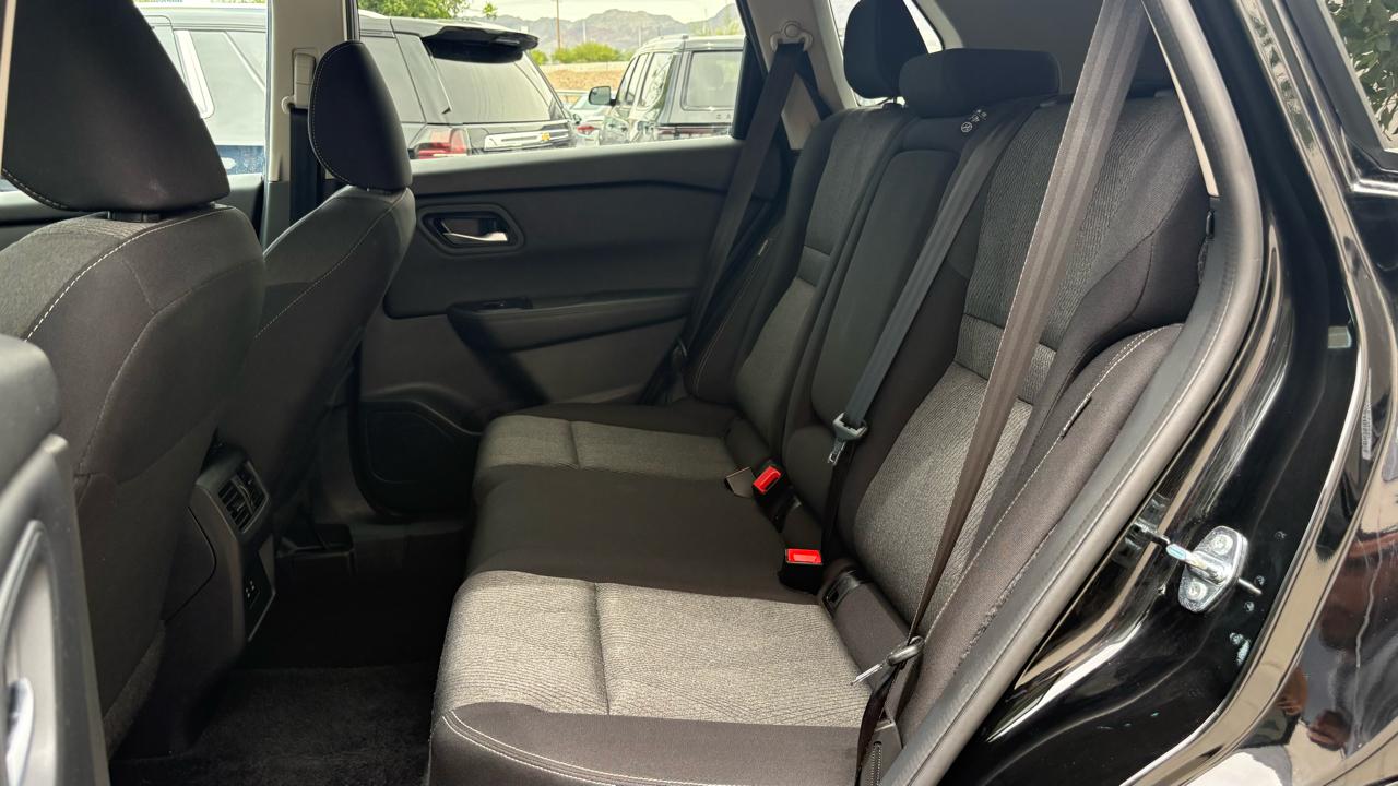Nissan Rogue SV 2025