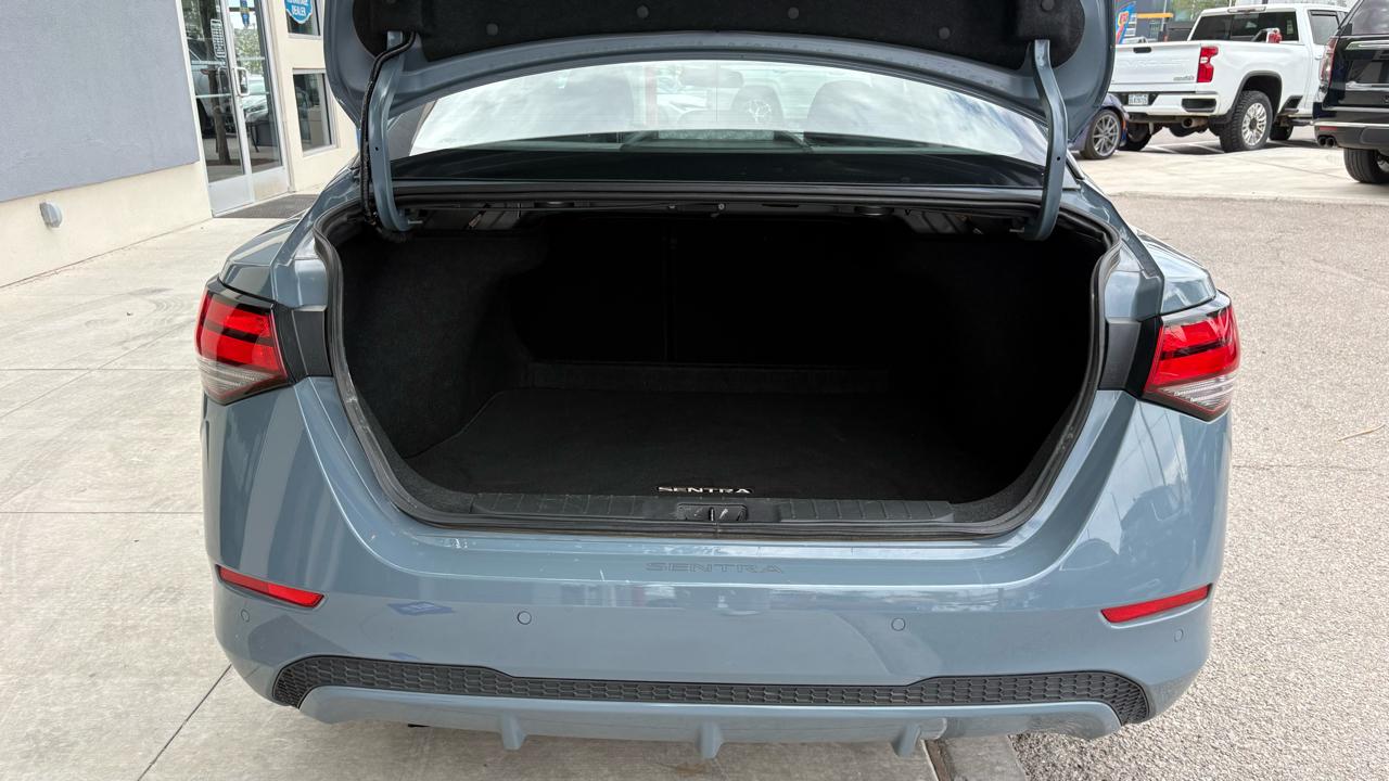 Nissan Sentra SV 2025