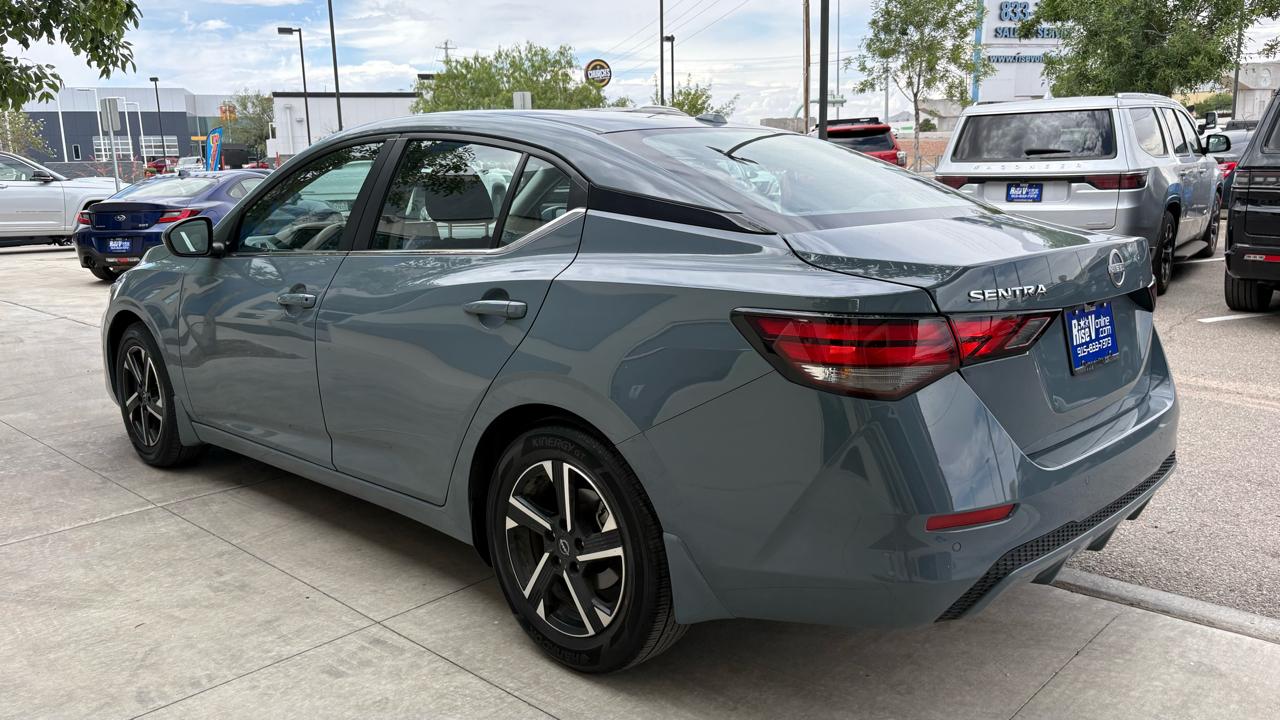 Nissan Sentra SV 2025