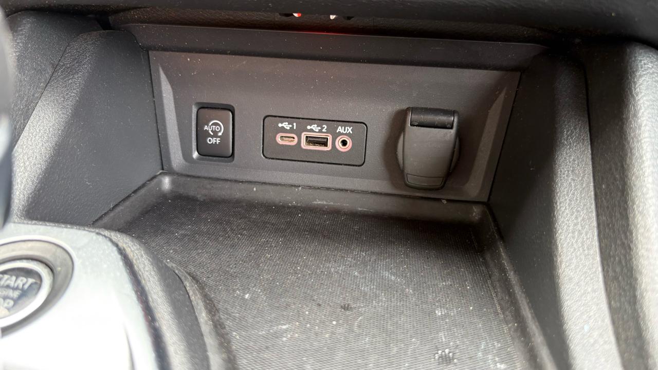 Nissan Sentra SV 2025