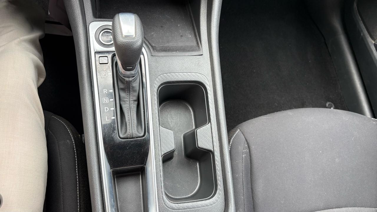Nissan Sentra SV 2025