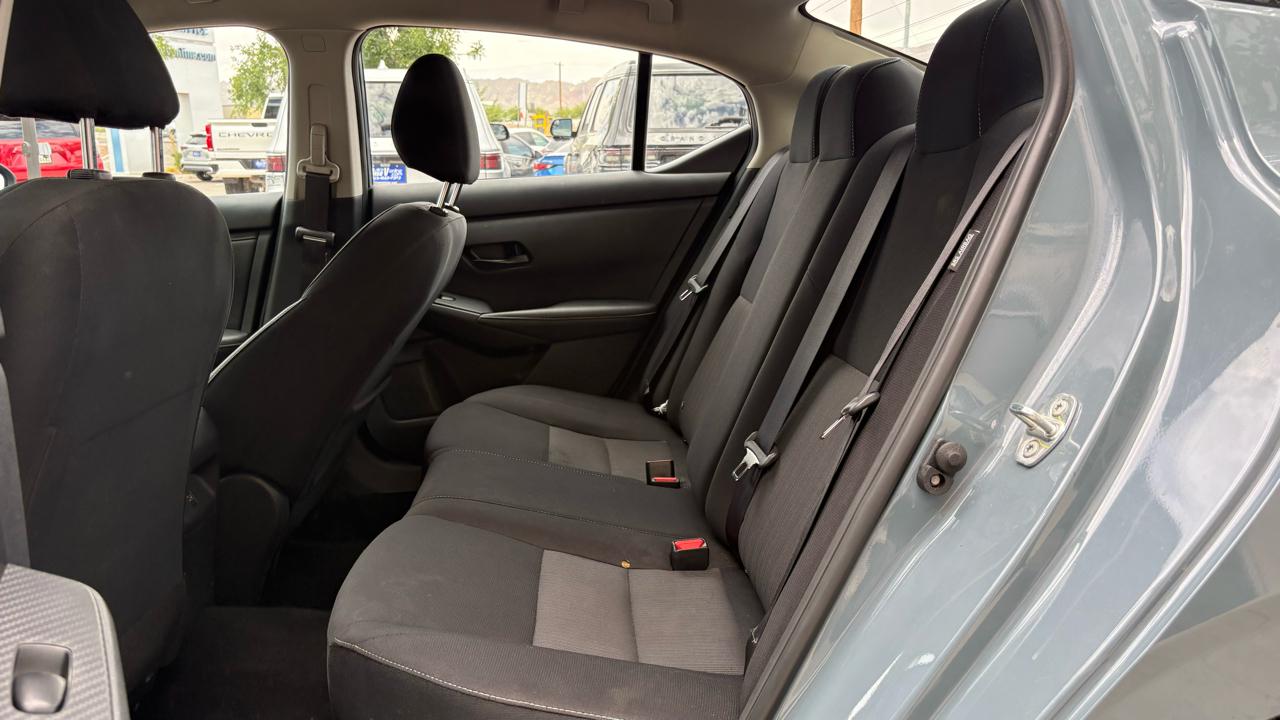 Nissan Sentra SV 2025