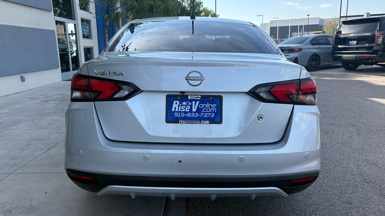 Nissan Versa S CVT 2025