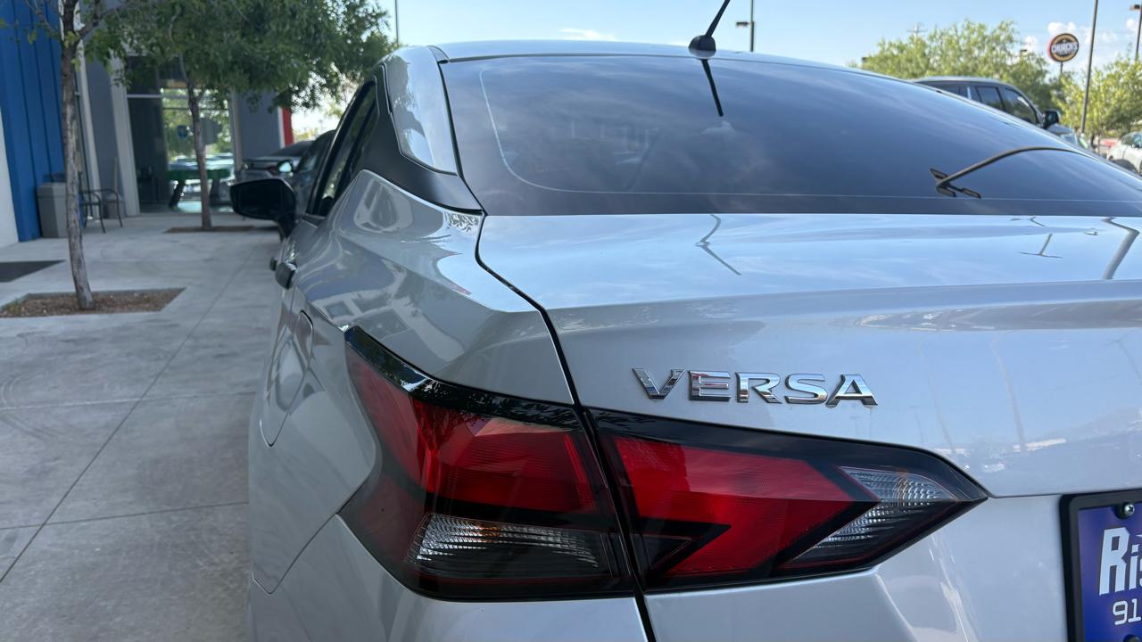 Nissan Versa S CVT 2025